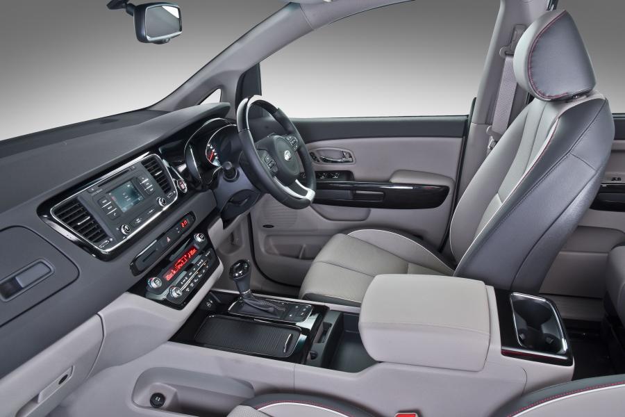  Kia Grand Sedona 2015 года  (ZA) (фото 14 из 30)